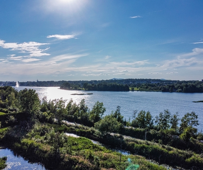 Vue sur le lac